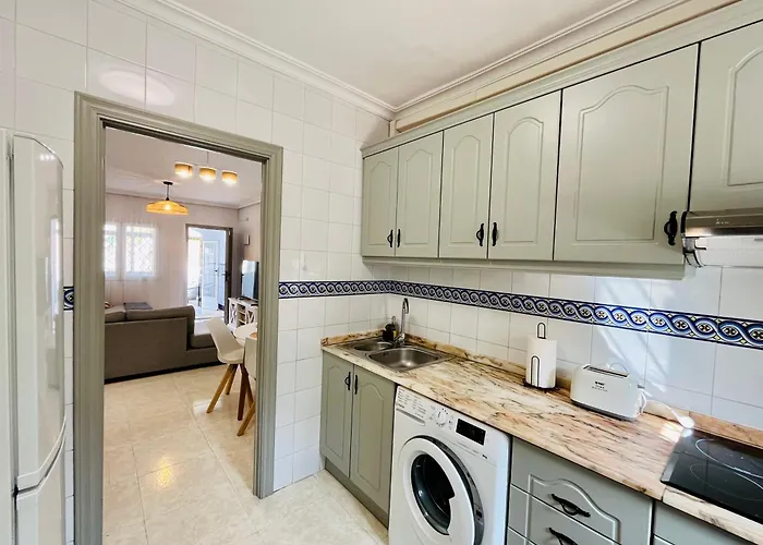 Serenity Oasis Apartment Торевьиа