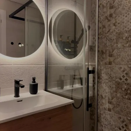 Serenity Oasis Апартаменты *